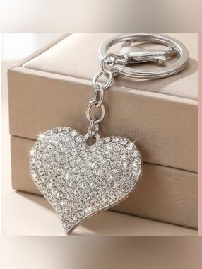 Rhinestone-encrusted Heart Silver Keychain Bagcharm